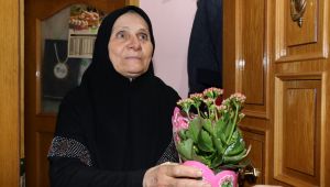 Anneleri mutlu etmek için mesafe tanımadılar