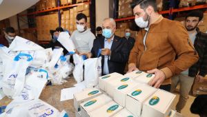 Başkan Büyükgöz AK Gençlerle kapı kapı dolaştı