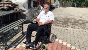 Büyükakın, engelli muhtarın isteğini kırmadı