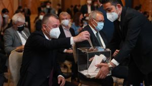 Büyükakın oy birliğiyle yeniden başkan seçildi