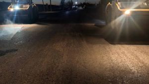 Çarşıbaşı Caddesi’nde asfaltlama gece yapılıyor