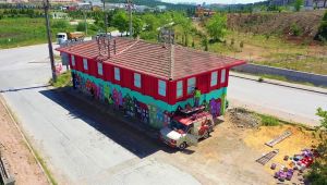 Çayırova’da atıl vaziyetteki trafolar tuvale dönüştü