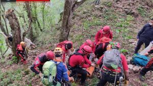 Define ararken uçurumdan düşen vatandaş öldü