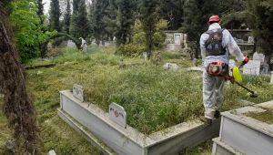 Dilovası’nda mezarlıklara bayram temizliği yapıldı