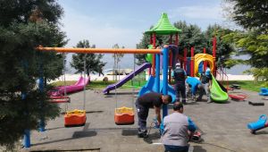 Ereğli sahilinde oyun grupları yenileniyor