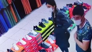 Gebze’de 500 liralık ayakkabıyı hırkanın içine saklayıp çaldılar