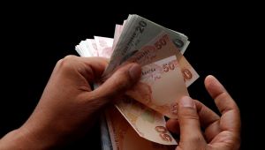 İhtiyaç sahibi hanelere bin 100 lira nakdi destek