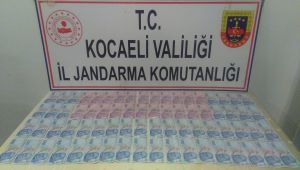 Kalpazanların, tır şoförü kurnazlığını jandarma bozdu