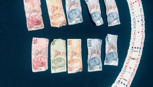 Kısıtlamada kumar partisi yapan 11 kişiye ceza kesildi