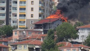 Kocaeli'de ev yangını!