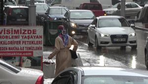 Kocaelililer sağanak yağmura hazırlıksız yakalandı