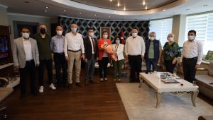 Korona virüsü atlatan Hürriyet göreve başladı