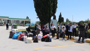 'Lastik patladı' yalanı ile 24 yolcuyu TEM’in kenarına terk etti