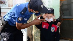 Minik Eymen’in polis korkusunu yenmesi için seferber oldular