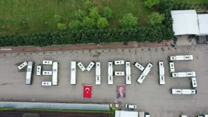 Otobüslerden 19 Mayıs Kareografisi