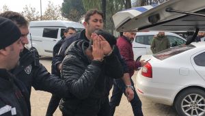 Eşini tüfekle vuran koca tahliye edildi