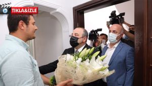 Bakan Varank, darp edilen muhabiri ziyaret etti