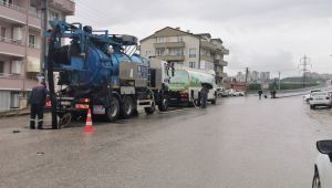 Büyükşehir ani yağışlara karşı görevde