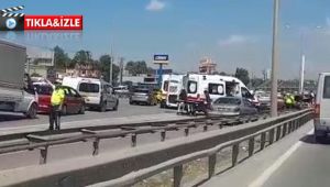 Bariyerlere çarpan otomobil hurdaya döndü: 5 yaralı