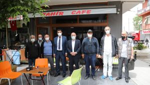 Darıca Çınaraltı’nda çay sohbeti