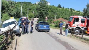 Direksiyon hakimiyetini kaybetti, son anda kurtuldu