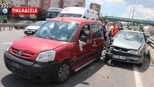 Düğün konvoyunda otomobil ile ticari araç çarpıştı