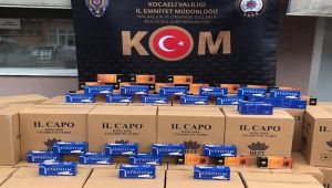 Durdurulan kamyondan 600 bin adet makaron çıktı