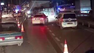  Gebze’de kamyon ile kamyonet çarpıştı: 3’ü ağır 5 yaralı