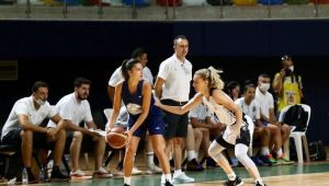 İzmit Belediyespor'un 3. transferi İdil Türk oldu