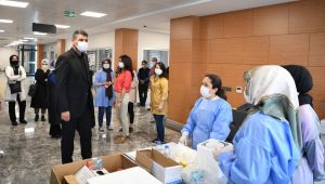 Kartepe Belediyesi’nde 300 personel aşılandı