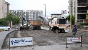 Mehmet Akif Ersoy Caddesi’nde yol konforu arttırıldı