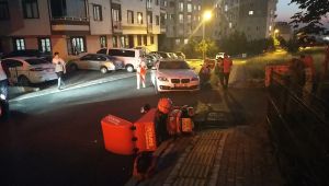 Otomobilin çarptığı motosikletli kurye yaralandı