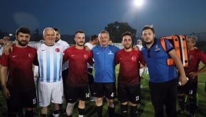 Sağlık çalışanlarına motivasyon maçında dostluk rüzgarı 