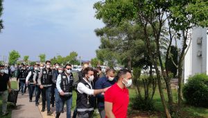 Silah kaçakçılığı şüphelisi 9 kişi adliyeye sevk edildi