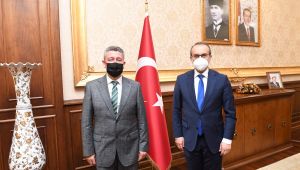 Tarihçi Rıdvan Şükür, Kocaeli valisini ziyaret etti