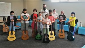 Başiskele'de müzik eğitimleri sürüyor