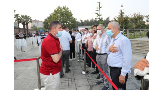 Başkan Büyükgöz Gebzelilerle bayramlaştı