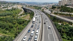 Bayram dönüşü zincirleme kaza TEM’i kilitledi