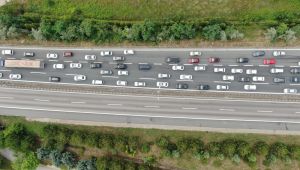 Bayram tatilinin ilk gününde TEM’de yoğunluk