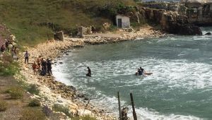 Denizde kaybolan gencin cesedi 25 saat sonra bulundu