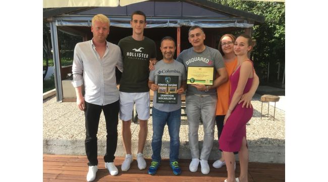Efsane Mirkovic’i duygulandıran hediye