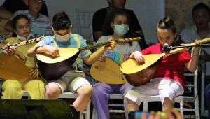  İskoliye Sanat Akademisi öğrencileri coşturdu