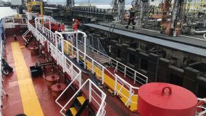 İzmit Körfezi’ni kirleten gemiye 530 bin TL ceza kesildi