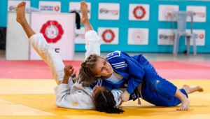 Judocular madalyalarla döndü