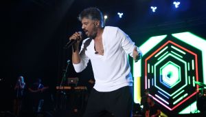 Kandıra, yaz coşkusunu Emre Altuğ ile yaşadı