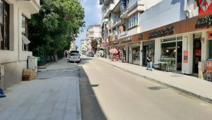 Karamürsel İnönü ve Atatürk Caddeleri yenileniyor