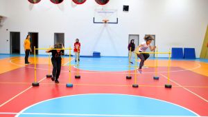 Öğrenciler spor sınavlarına burada hazırlanıyor