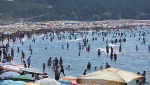 Sahillerde 203 kişi boğulmaktan kurtarıldı