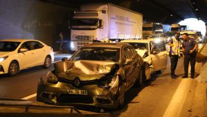 TEM’de 5 araç birbirine girdi: 5 yaralı