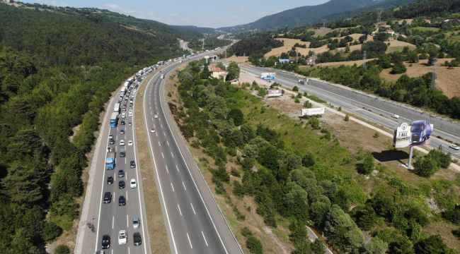 TEM'in Kocaeli yönü trafiğe kapatıldı